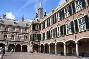 Bedrijven in Assen Bijzondere gebouwen in Assen